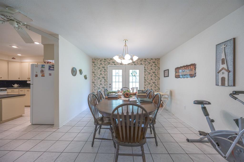4988 Paso Fino Lane, Madisonville, Texas image 10