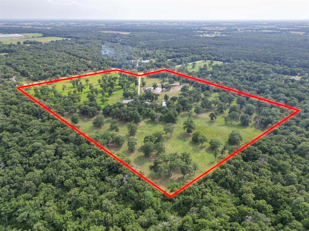 4988 Paso Fino Lane, Madisonville, Texas image 39