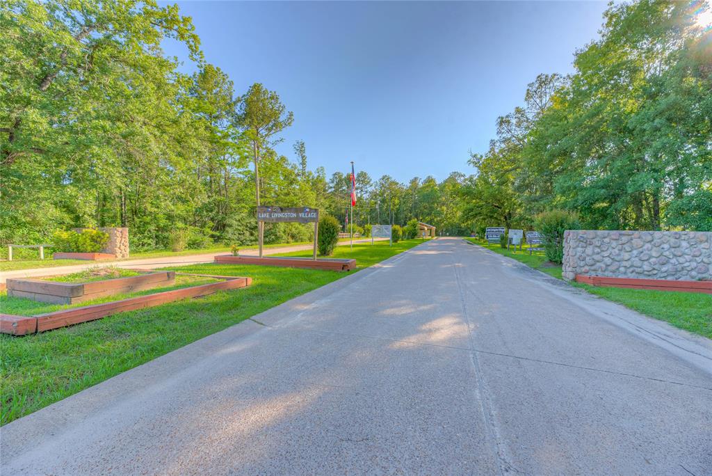 179 Somerset, Livingston, Texas image 2