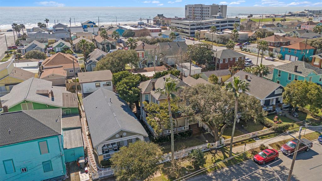 3111 Avenue R, Galveston, Texas image 36