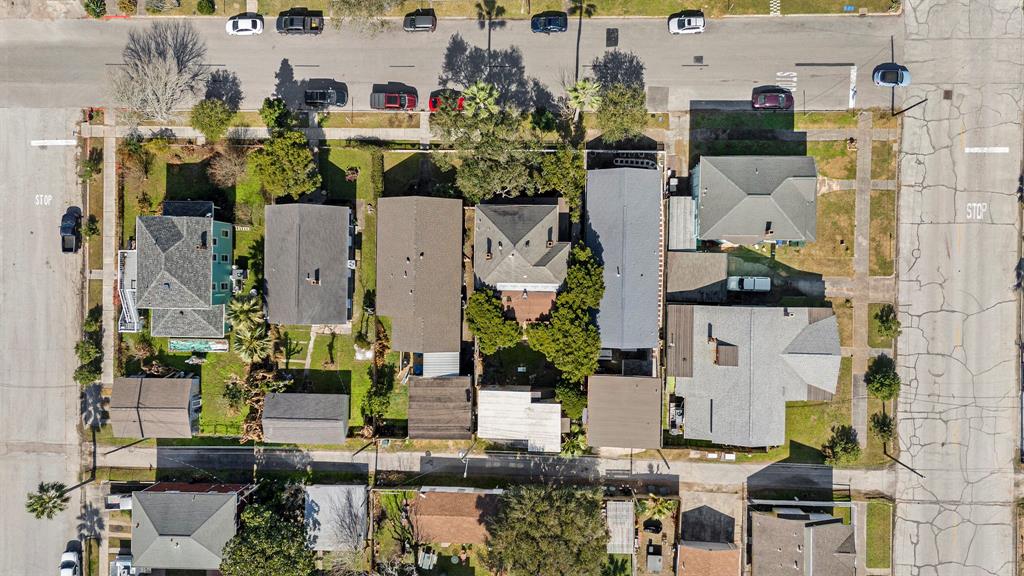 3111 Avenue R, Galveston, Texas image 37