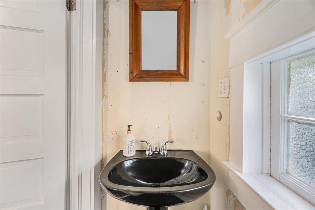 3111 Avenue R, Galveston, Texas image 13