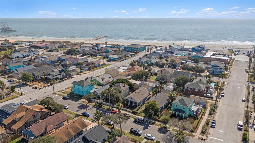 3111 Avenue R, Galveston, Texas image 38