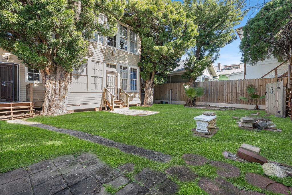 3111 Avenue R, Galveston, Texas image 25
