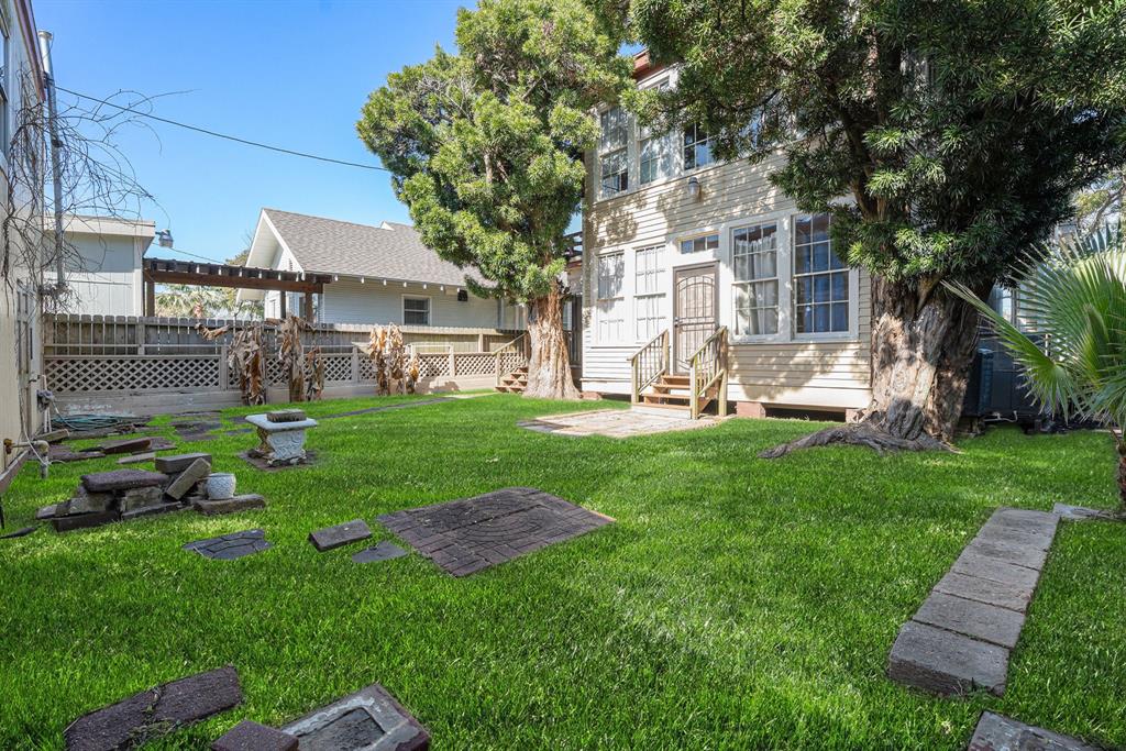 3111 Avenue R, Galveston, Texas image 26