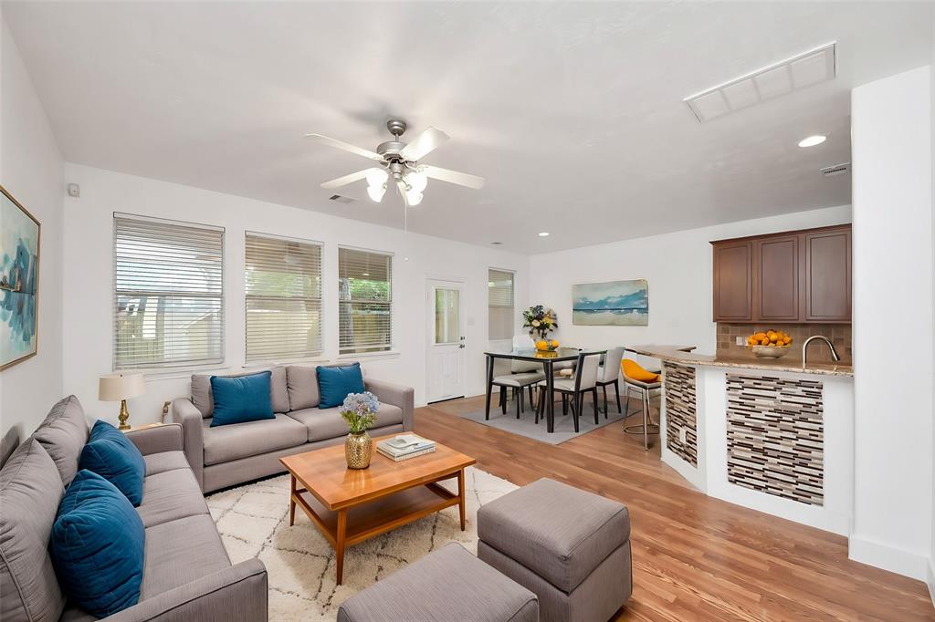 6 Whitekirk Place, Magnolia, Texas image 2