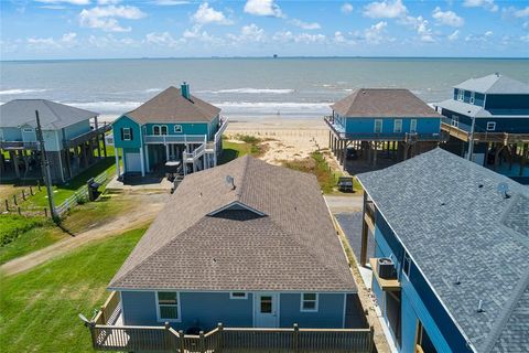 A home in Crystal Beach