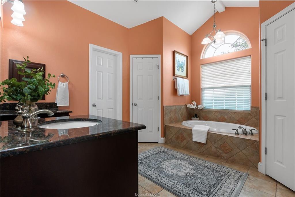 6443 Hardy Weedon Road, College Station, Texas image 20