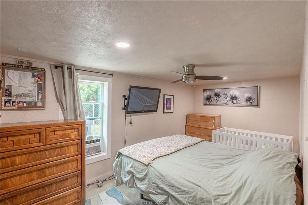 6443 Hardy Weedon Road, College Station, Texas image 39