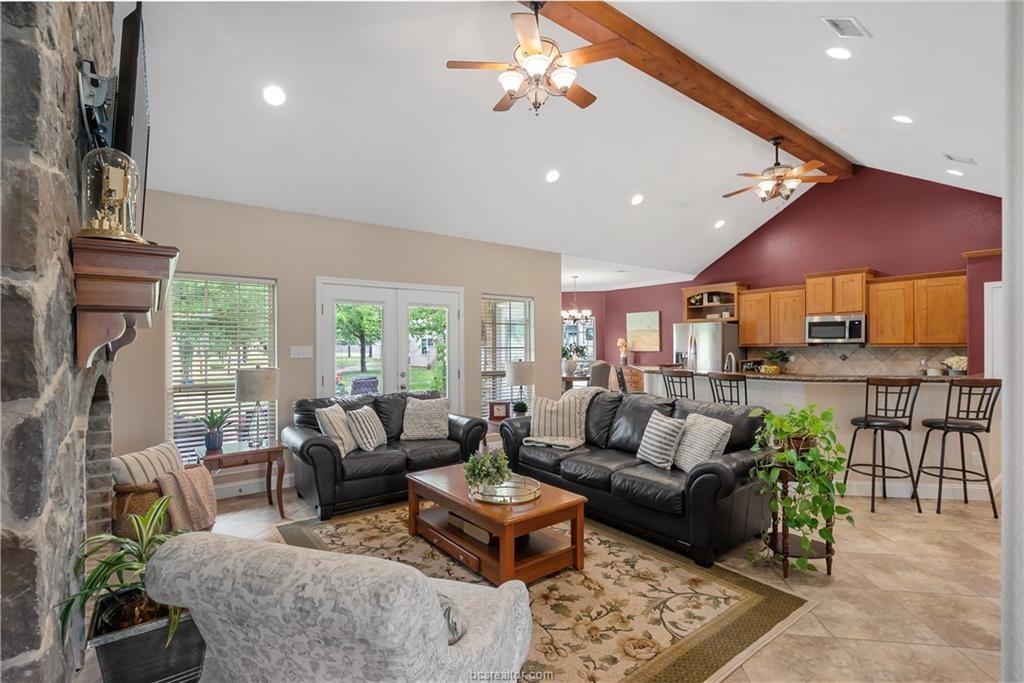 6443 Hardy Weedon Road, College Station, Texas image 4