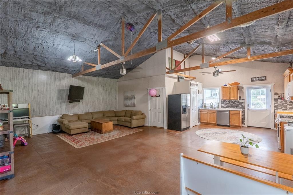 6443 Hardy Weedon Road, College Station, Texas image 37