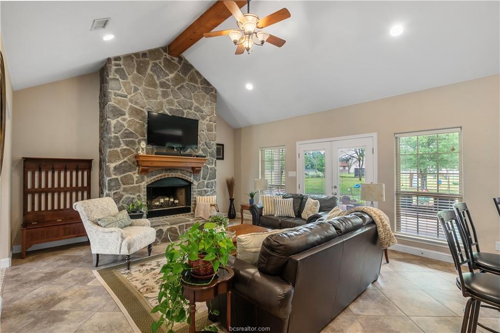 6443 Hardy Weedon Road, College Station, Texas image 5