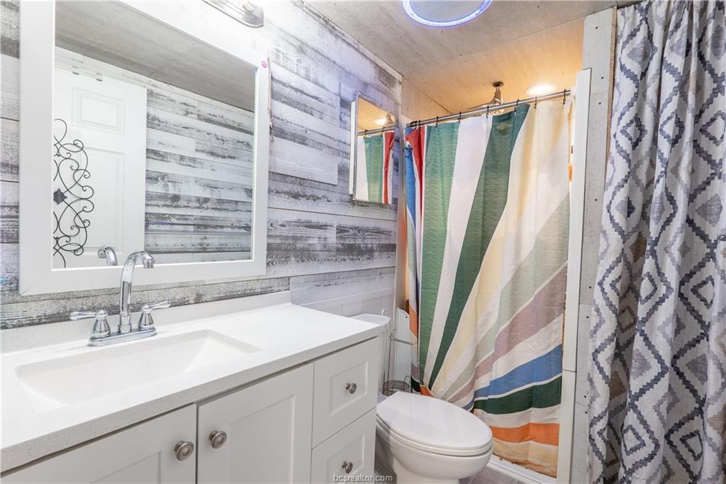 6443 Hardy Weedon Road, College Station, Texas image 40
