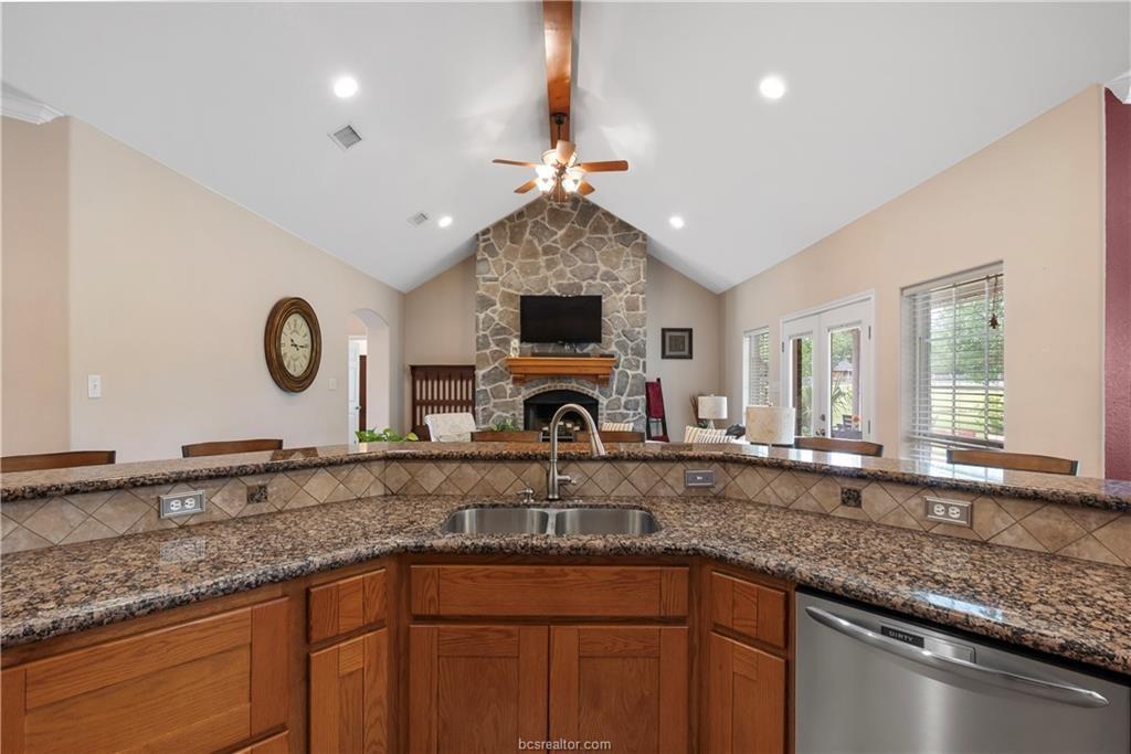 6443 Hardy Weedon Road, College Station, Texas image 16