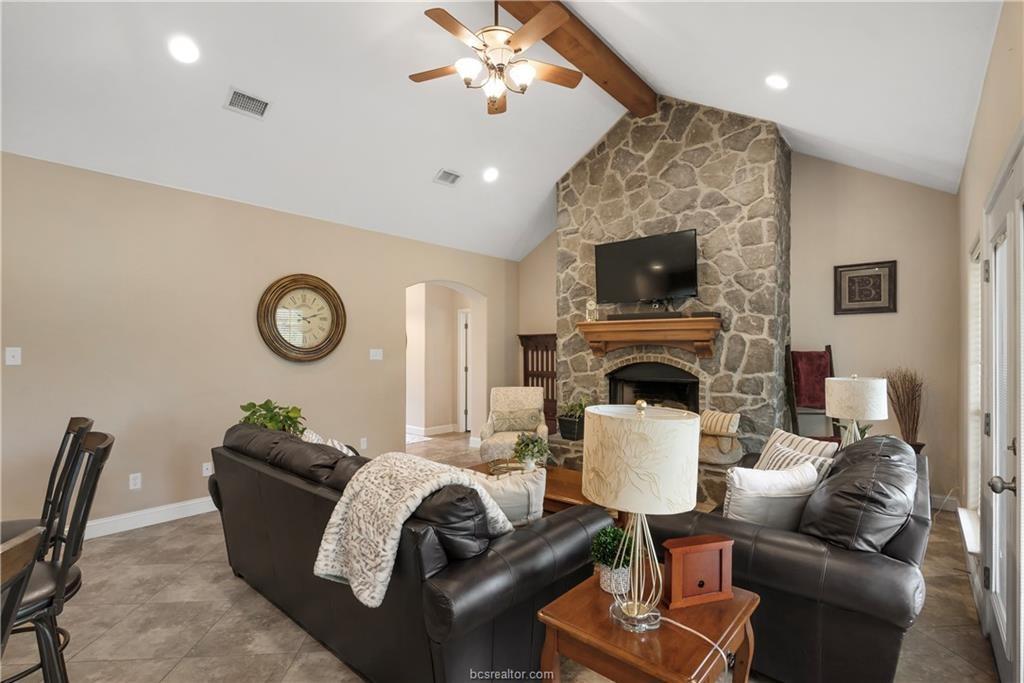 6443 Hardy Weedon Road, College Station, Texas image 6