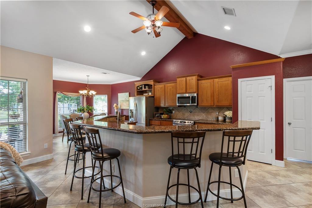 6443 Hardy Weedon Road, College Station, Texas image 10