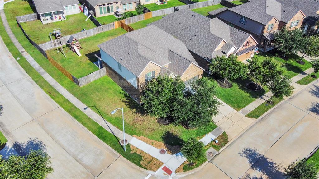 8219 Oxbow Manor Lane, Cypress, Texas image 3