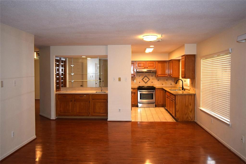 2926 Field Line Drive, Sugar Land, Texas image 11