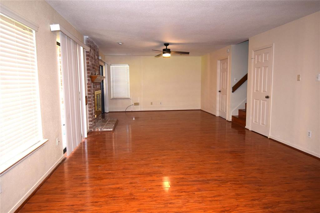 2926 Field Line Drive, Sugar Land, Texas image 8
