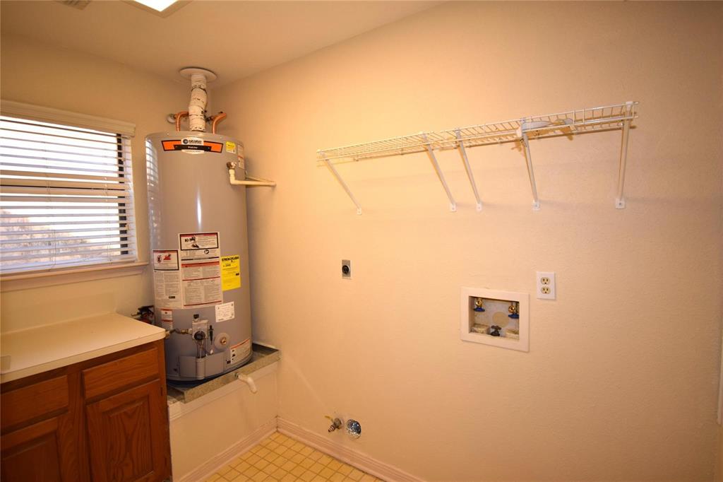 2926 Field Line Drive, Sugar Land, Texas image 35