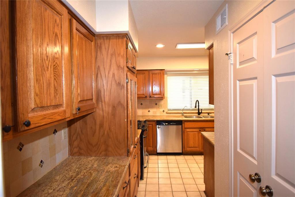 2926 Field Line Drive, Sugar Land, Texas image 17
