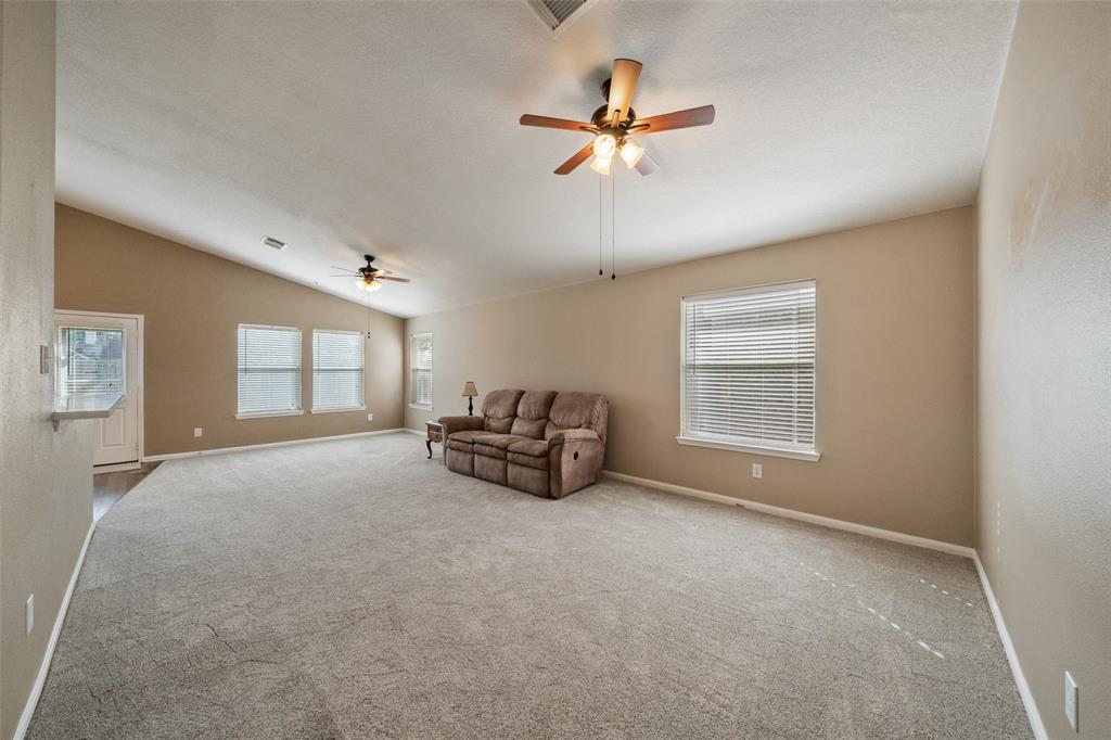 18007 Melissa Springs Drive, Tomball, Texas image 8