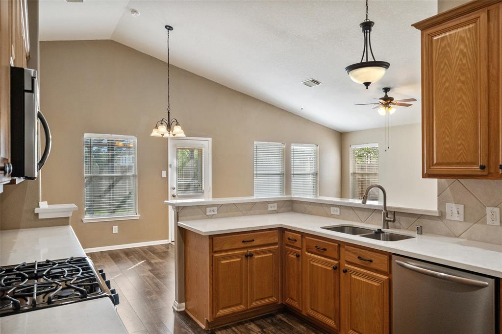 18007 Melissa Springs Drive, Tomball, Texas image 19