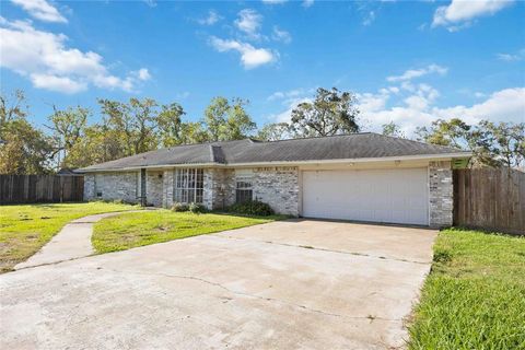 A home in Brazoria