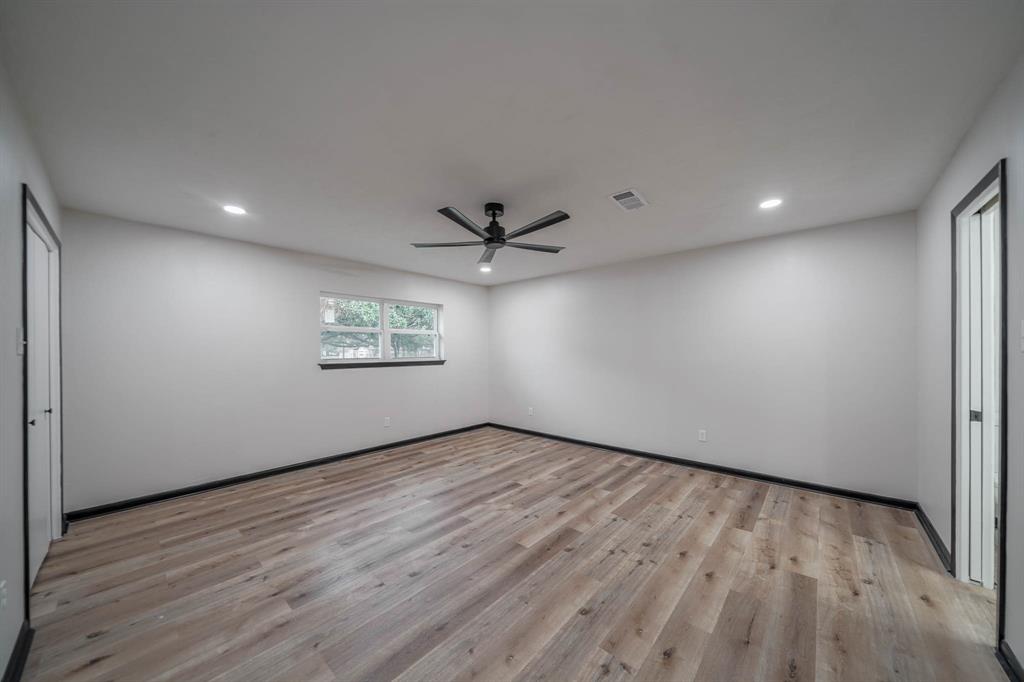213 Westview Drive, Sealy, Texas image 16