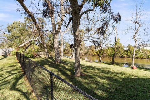 A home in Clute