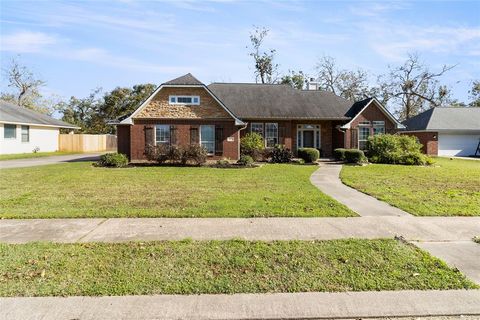 A home in Clute