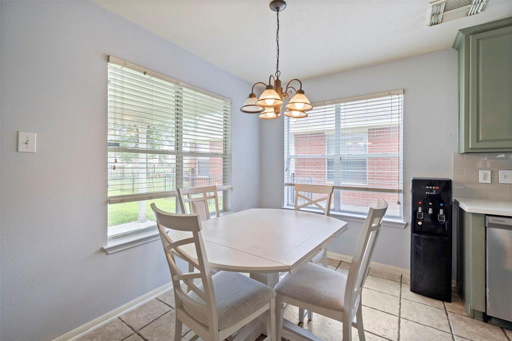 3318 Forest Willow Lane, Houston, Texas image 8
