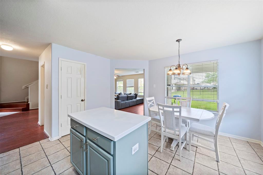 3318 Forest Willow Lane, Houston, Texas image 7