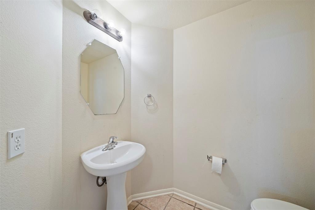 3318 Forest Willow Lane, Houston, Texas image 25