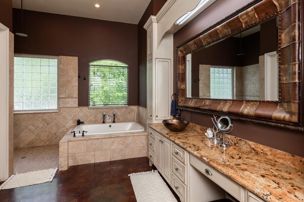 216 Berwick Drive, Bridge City, Texas image 14