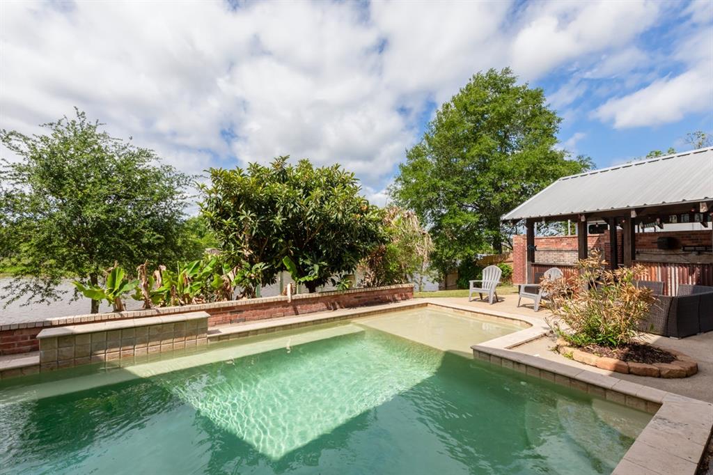 216 Berwick Drive, Bridge City, Texas image 22