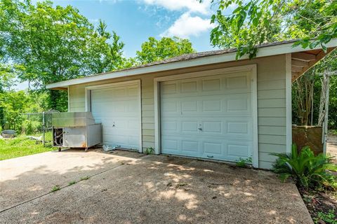 A home in Manvel