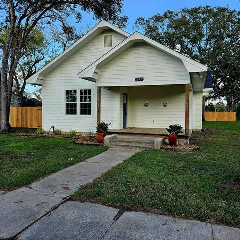 A home in El Campo