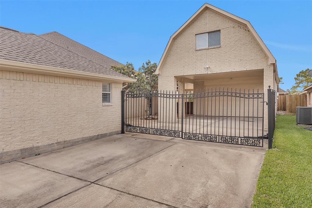 11406 Carson Avenue, Pearland, Texas image 37