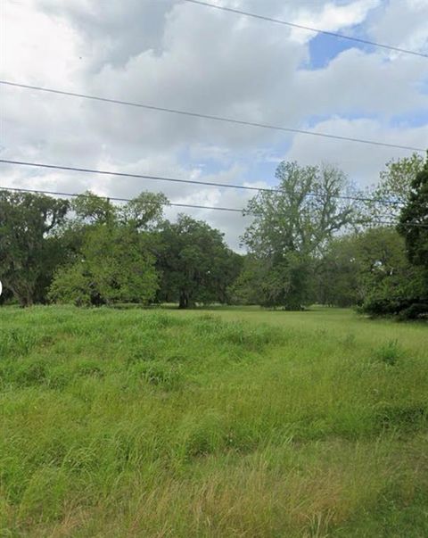 Photo of 1144 Frontier Trail, Angleton, TX 77515 (MLS # 19224730)