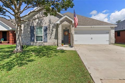 A home in Angleton