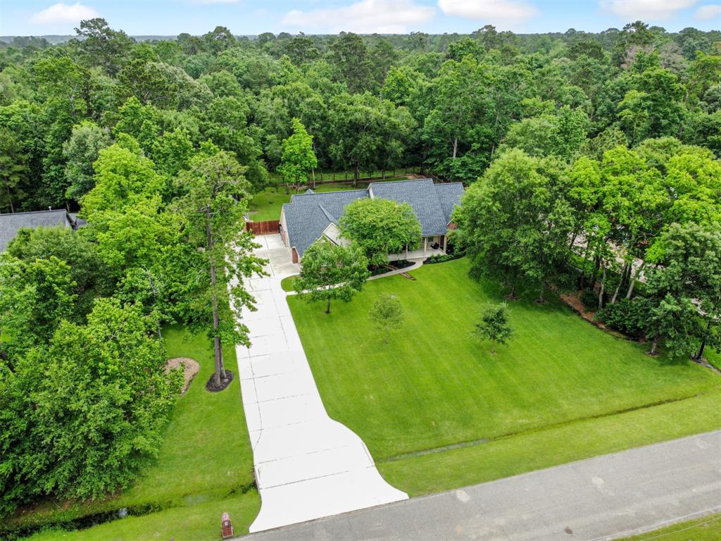 11987 White Oak Crossing, Conroe, Texas image 2