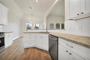 10795 Bois D Arc Drive, La Porte, Texas image 3