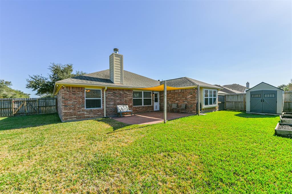 2102 Forest Bank Lane, Pearland, Texas image 19