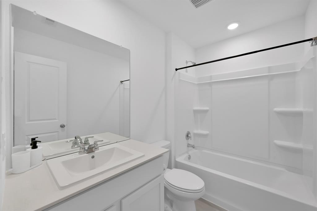 18271 Via Aurelia Drive, New Caney, Texas image 17