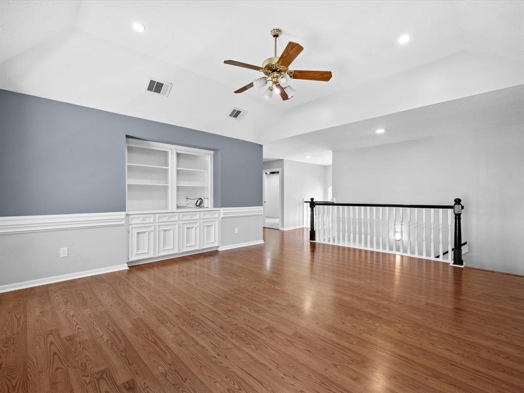 8026 Downington Court, Spring, Texas image 18