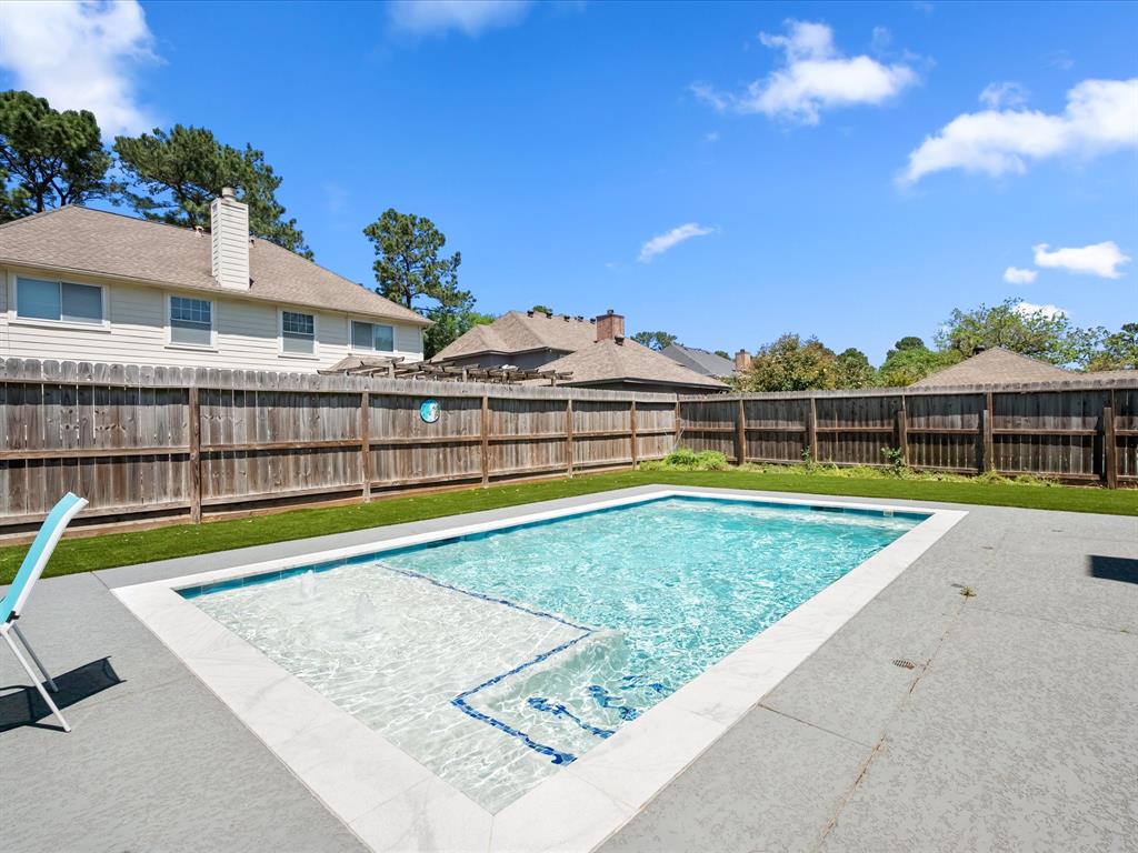 8026 Downington Court, Spring, Texas image 25
