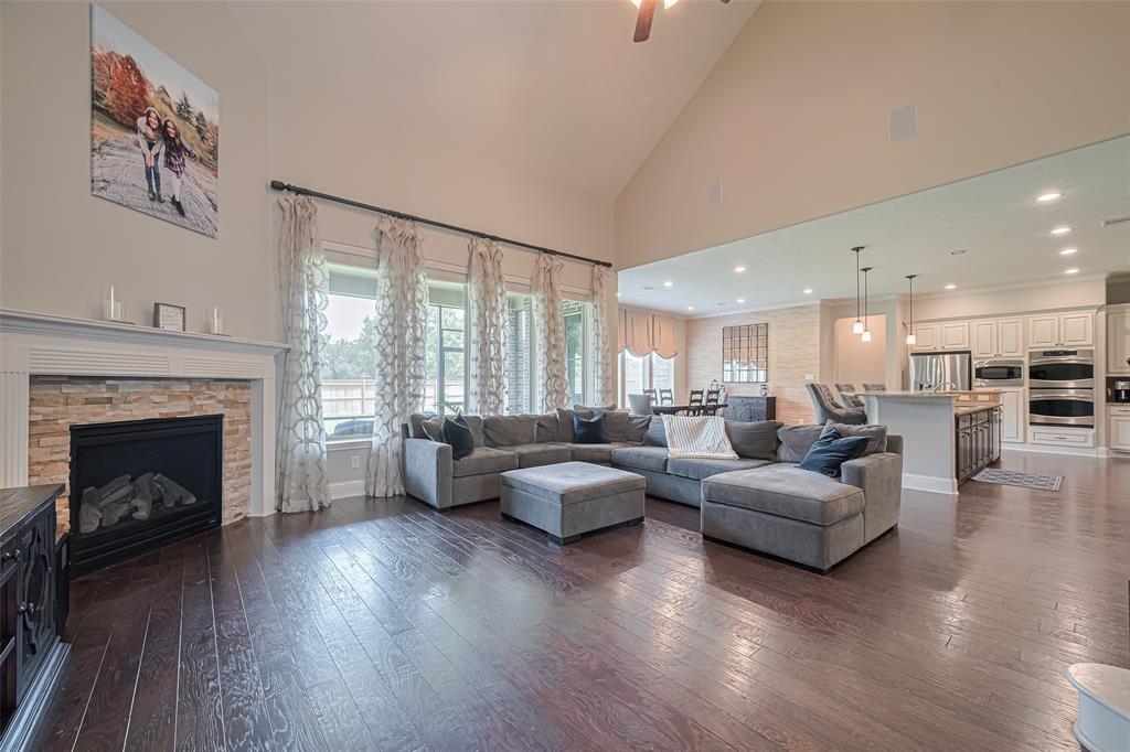 6 Vale View Circle