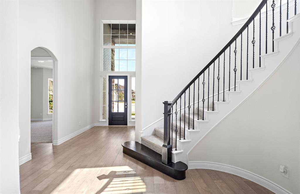 18427 Locke Legacy Court, Cypress, Texas image 3