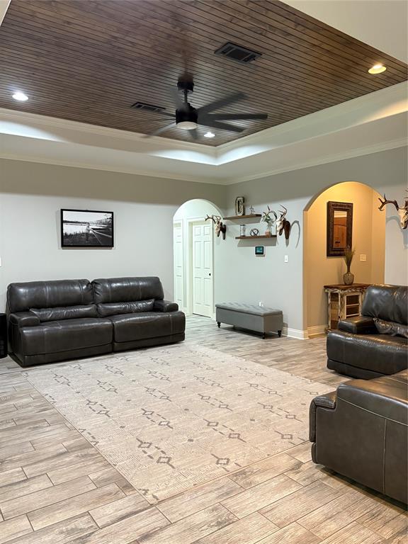 3202 Montclair